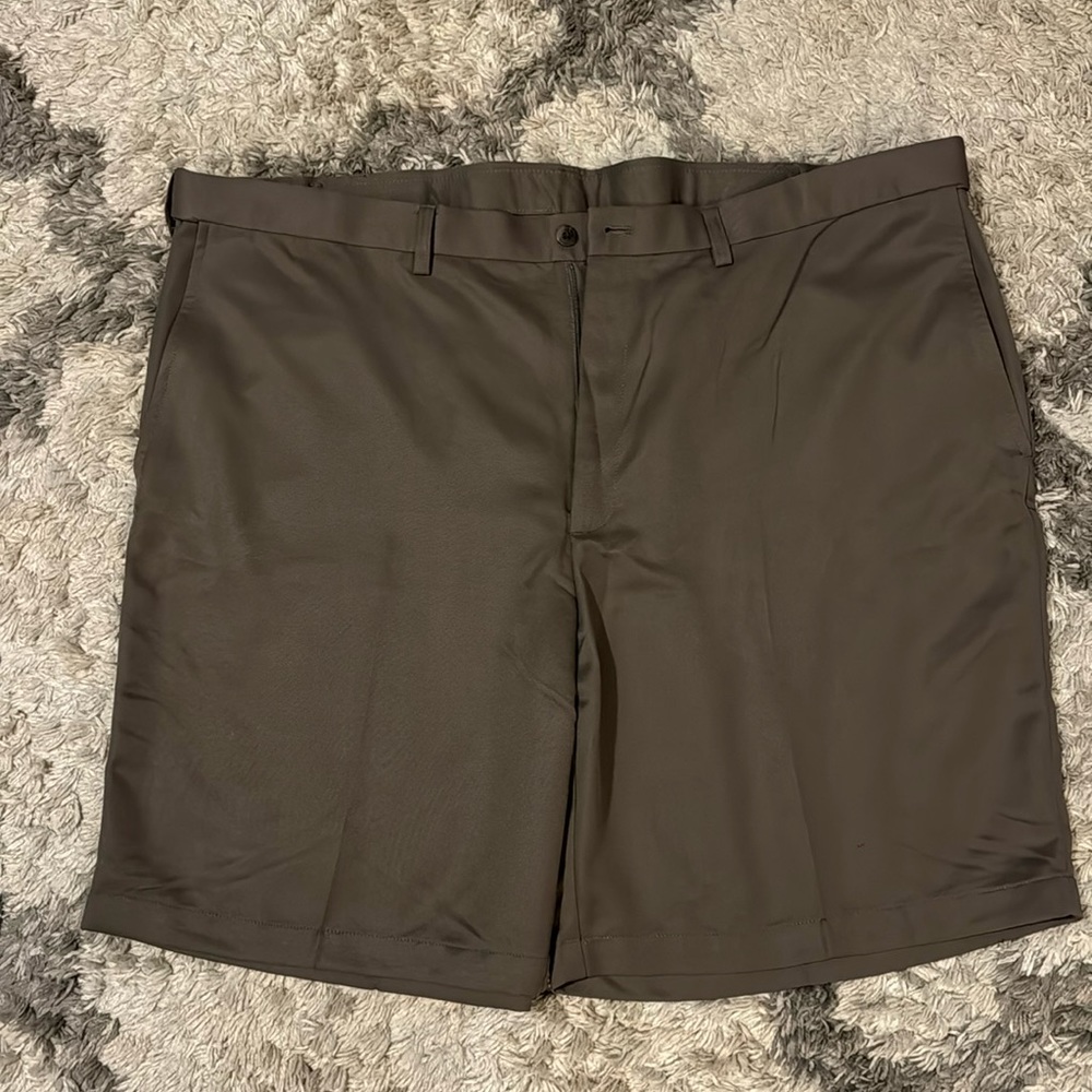 Haggar golf shorts